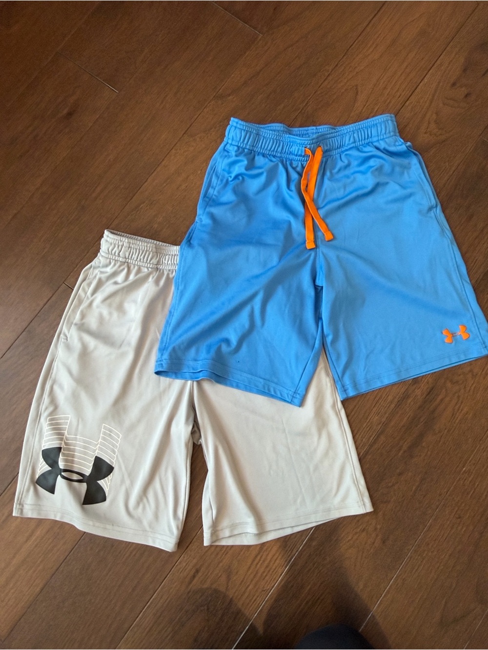 Under Armour Boys Light Blue & Gray Athletic Shorts Size Medium - C26-039